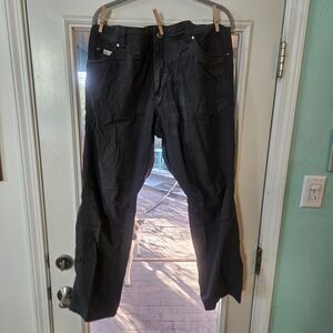 40x30 Kuhl Men's Dark Grey Pants